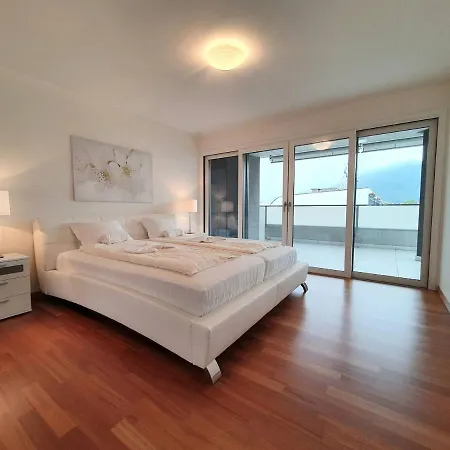 Residenza Vivian Deluxe * Локарно