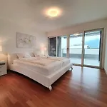 Residenza Vivian Deluxe * ロカルノ