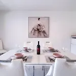 Residenza Vivian Deluxe アパート ロカルノ
